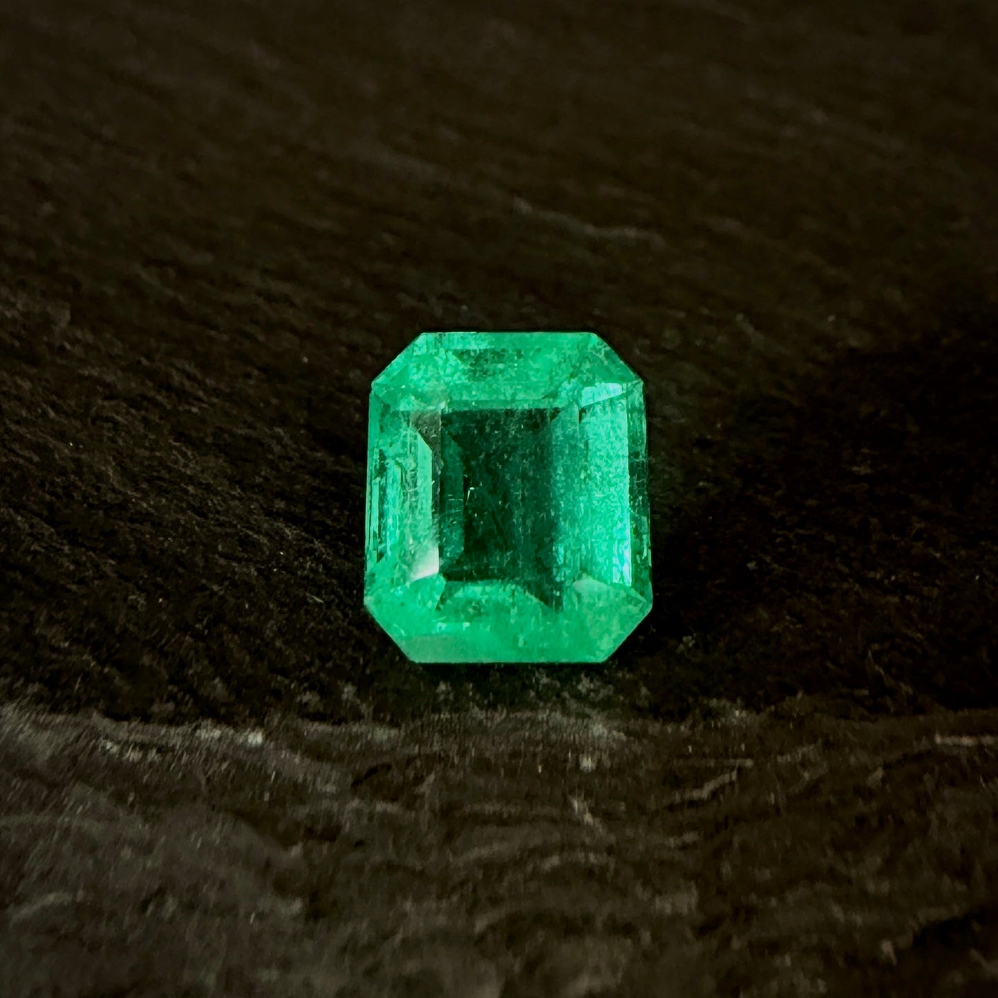 1.87 ct Colombian Emerald