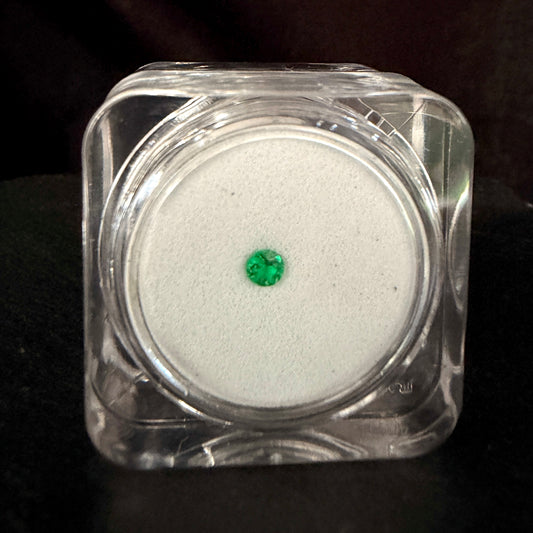 0.09ct Colombian Emerald - No oil