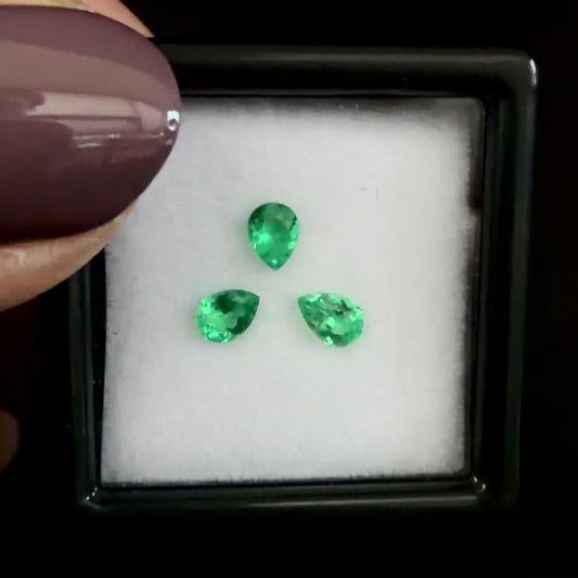 0.39 ct lot of Colombian Emeralds
