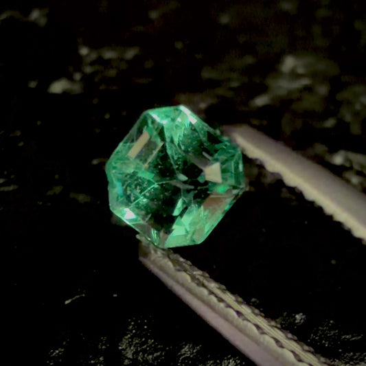 0.53 ct Colombian Emerald